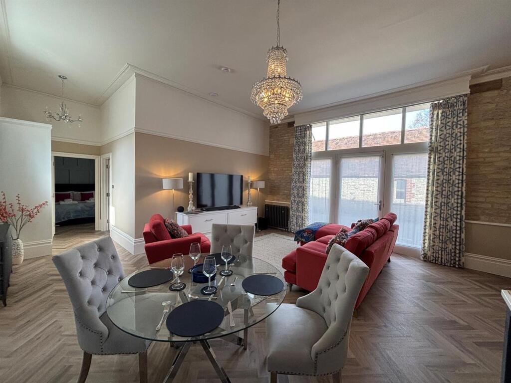 Quenington Apartment.1.jpeg