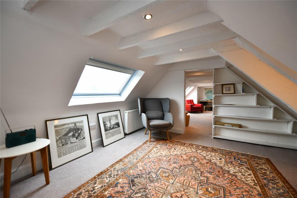 Attic/Bedroom
