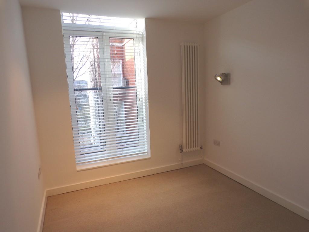 Bedroom (2)
