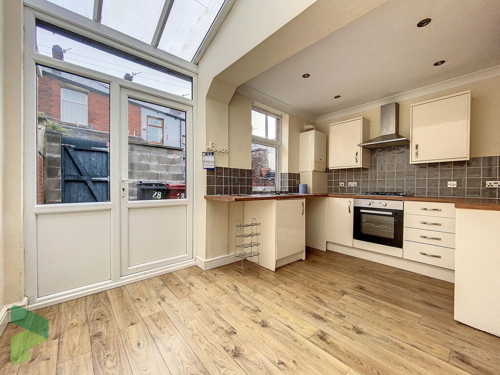 Fitted Dining Kit...