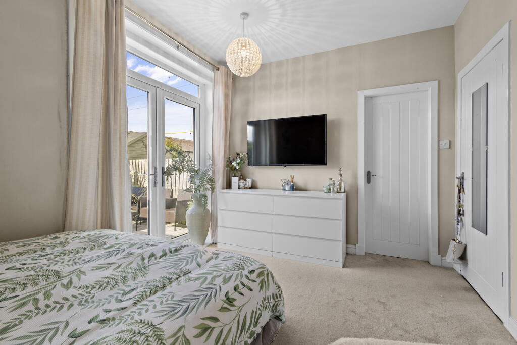 Bedroom .2