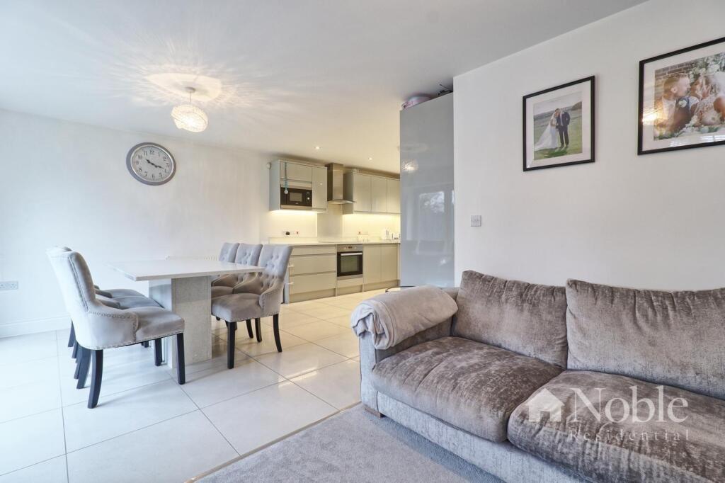 Open Plan Living/Kitchen/Dining Area