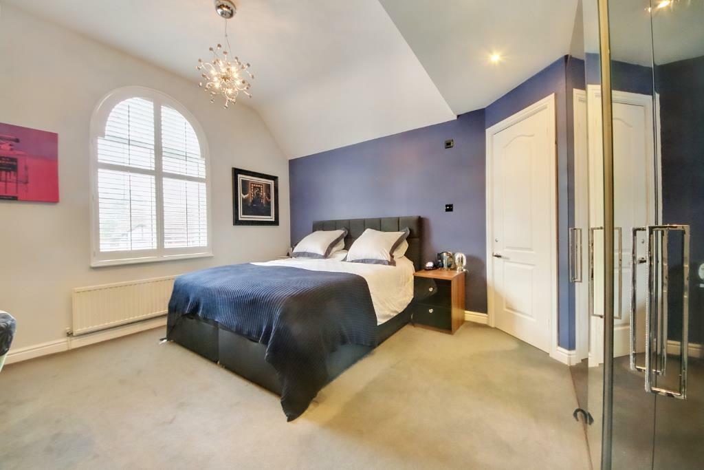 Master Bedroom 1.jpg