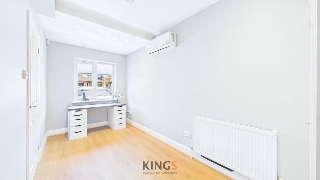 Games Room/Playroom/Bedroom