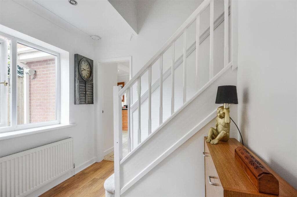 Entrance Hall_2.jpeg