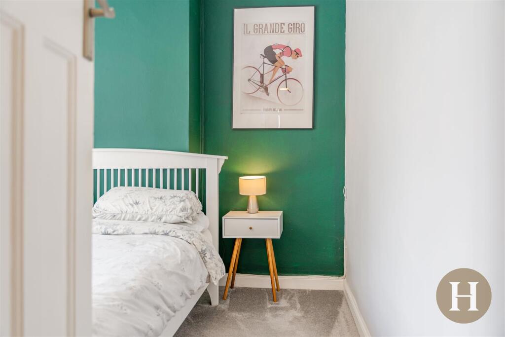 Hadleigh Estate Agents-25.jpg