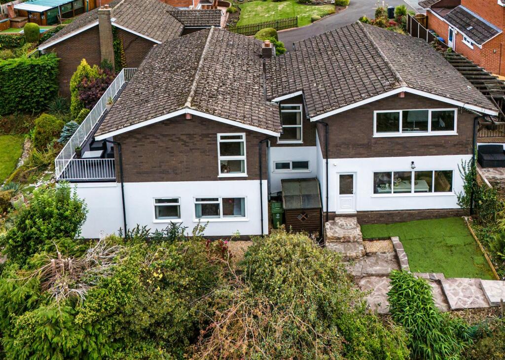 6 St Johns Close-Drone-1.jpg