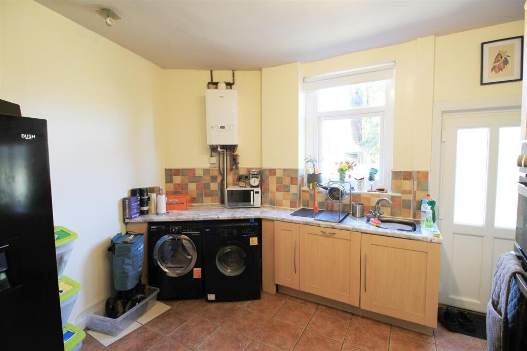 Kitchen..jpg