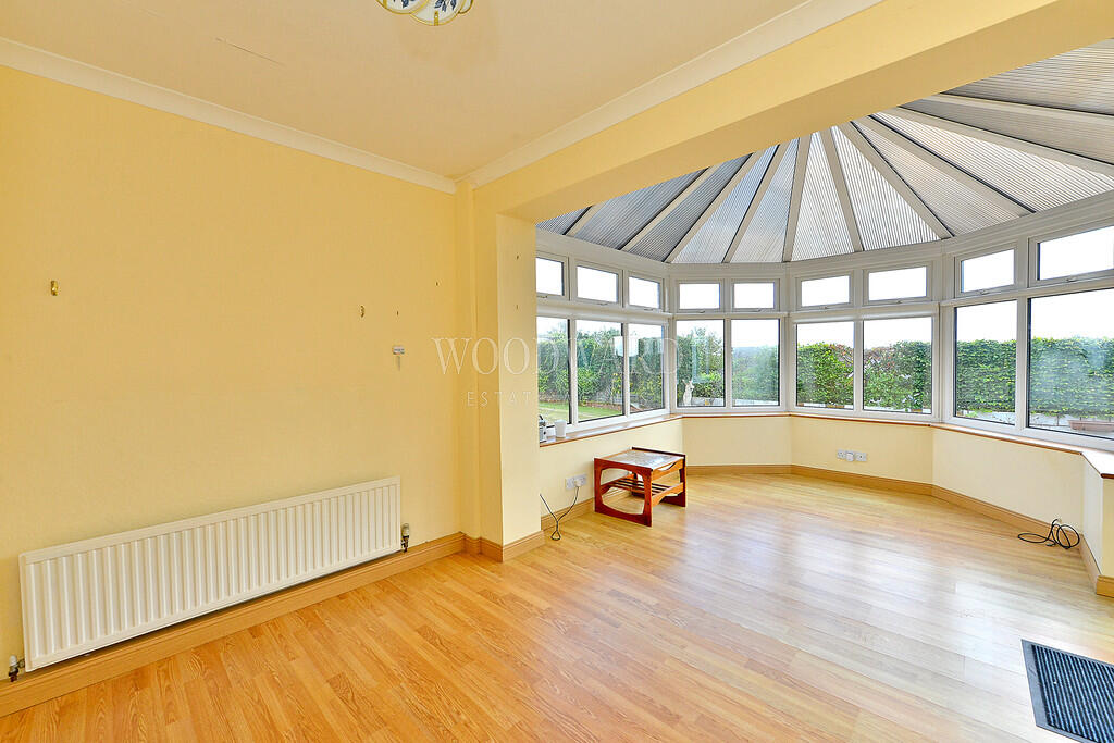 Sitting/Conservat...