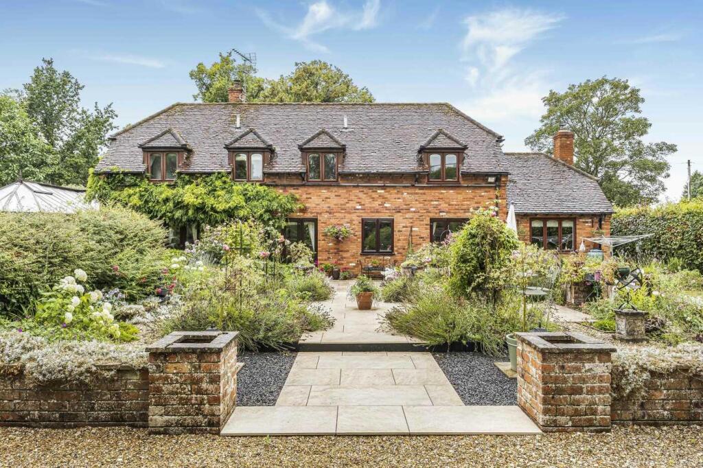 Rear elevation with parterre