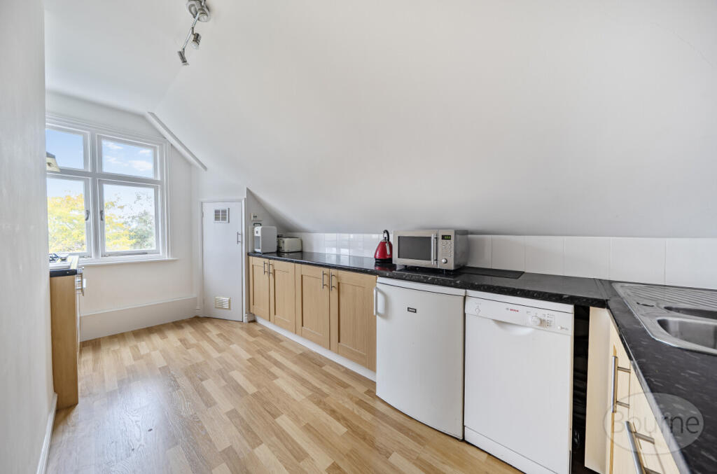 aec70aed-03bf-4c8...