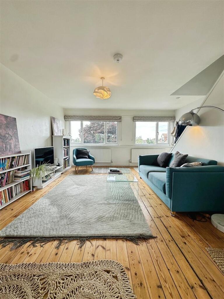 5fd33d6f--453C-A126-CA8A787F7A00-62047-0000313DC8F