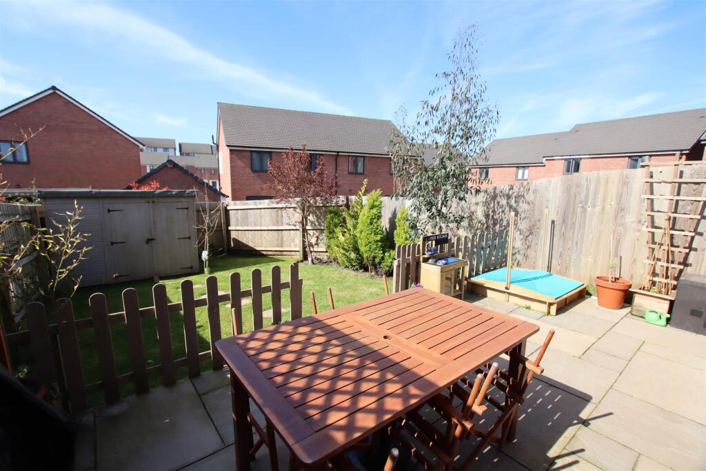 Rear Garden__.JPG