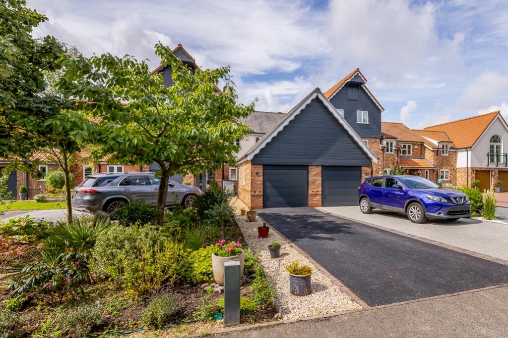 8 Park Lane (Burton Waters)-7