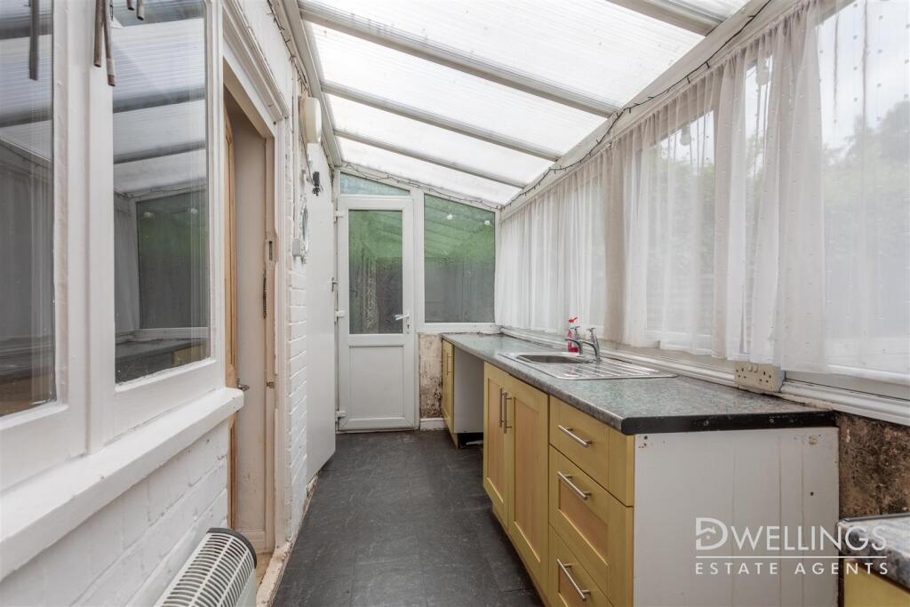 DWELEST - 28 Union Road, DE110QF-0019.jpg