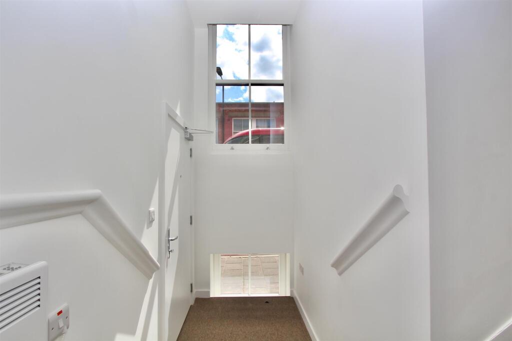 Brooke Road, N16