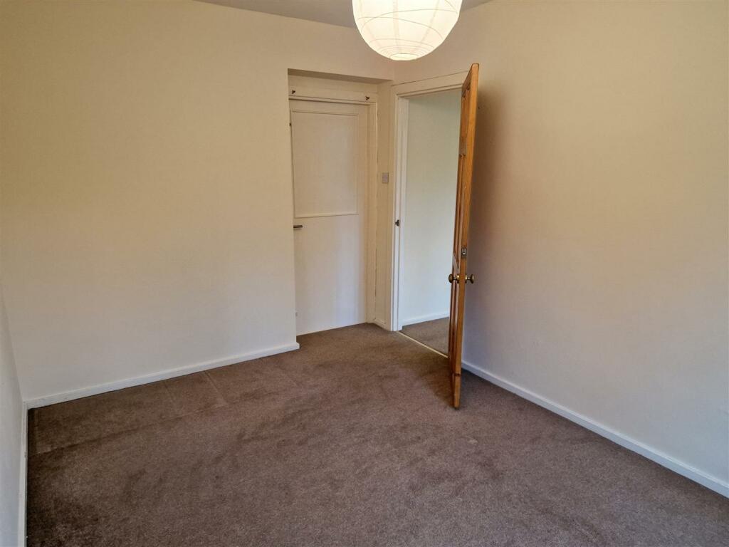 Bedroom2.jpg