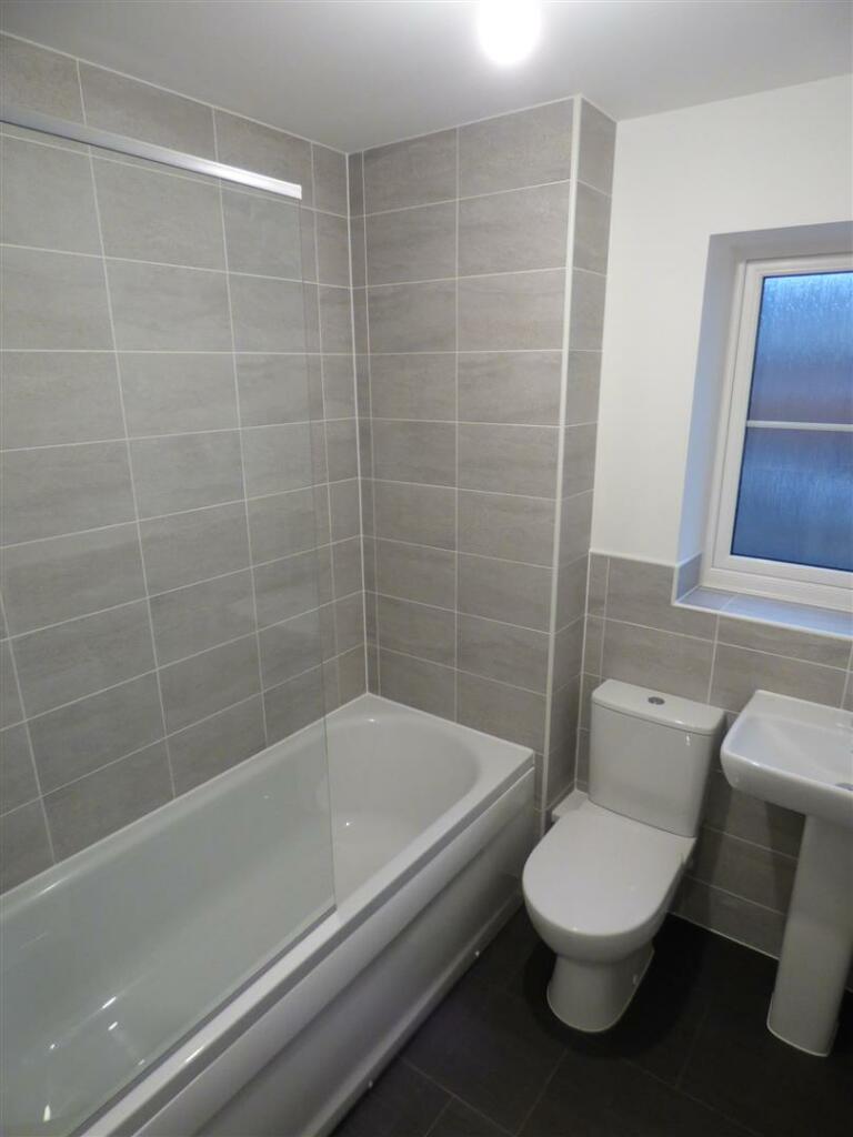 Bathroom.JPG