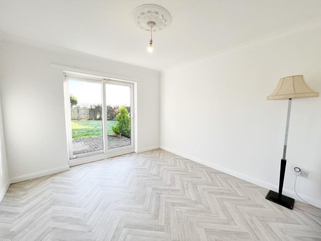 Dining Room.jpg