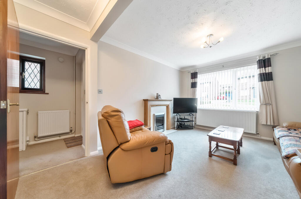 1299307-7-682f935...