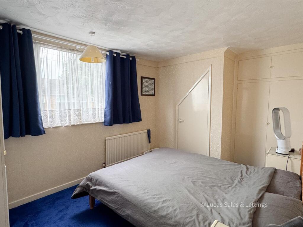 29 Ledbury Rd BS-11.jpg