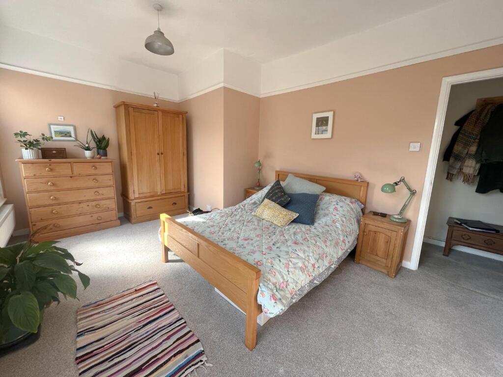 Bedroom 1.jpeg