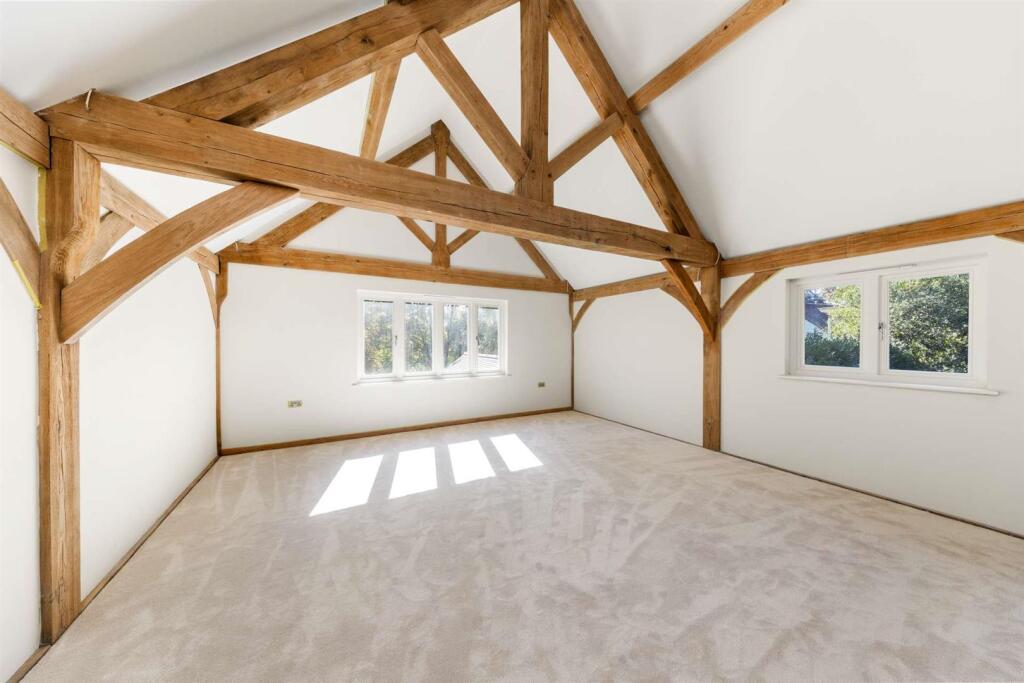 Oak Lodge, Dorking Road, Gomshall, GU5 9NY-34-1920