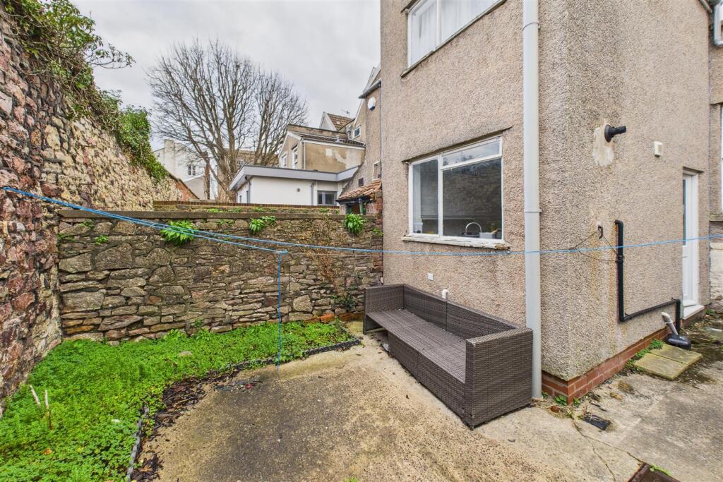 4 Osborne Villas, Kingsdown, Bristol BS2 8BP | Fre