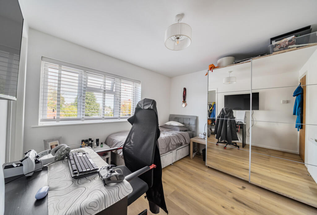 1373159-11-68ff50...