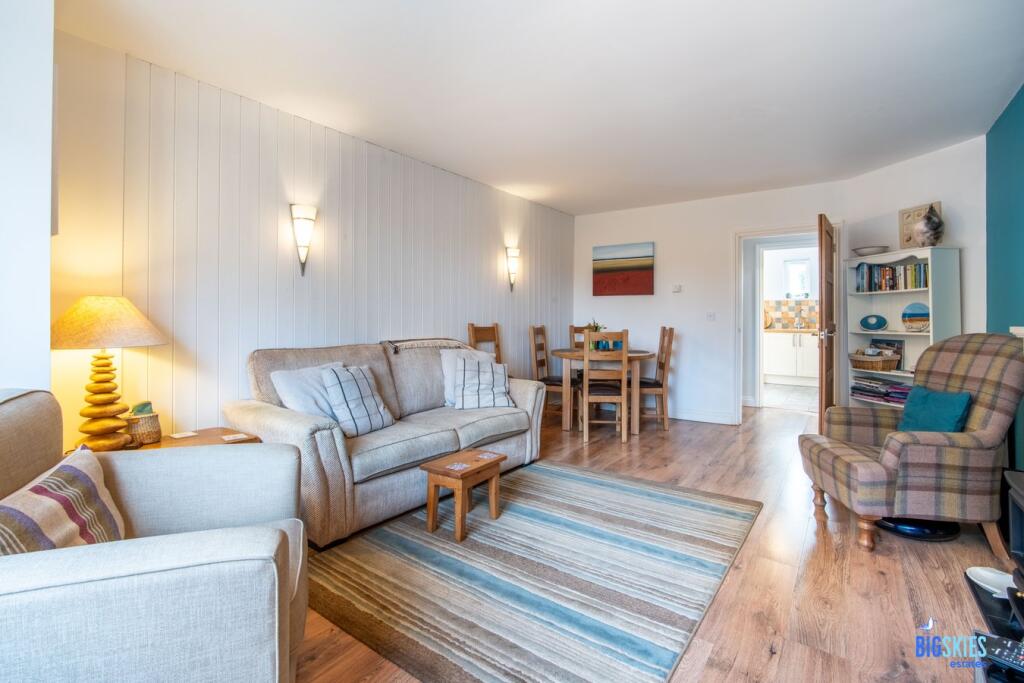 Sitting / Dining Room