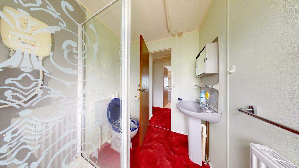 24-Rowlands-Caravan-Park-08032023_131610.jpg