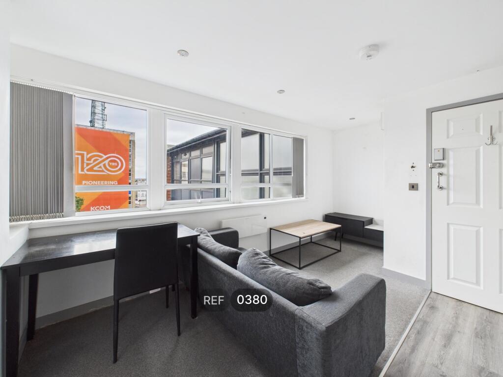 Kitchen / Living room