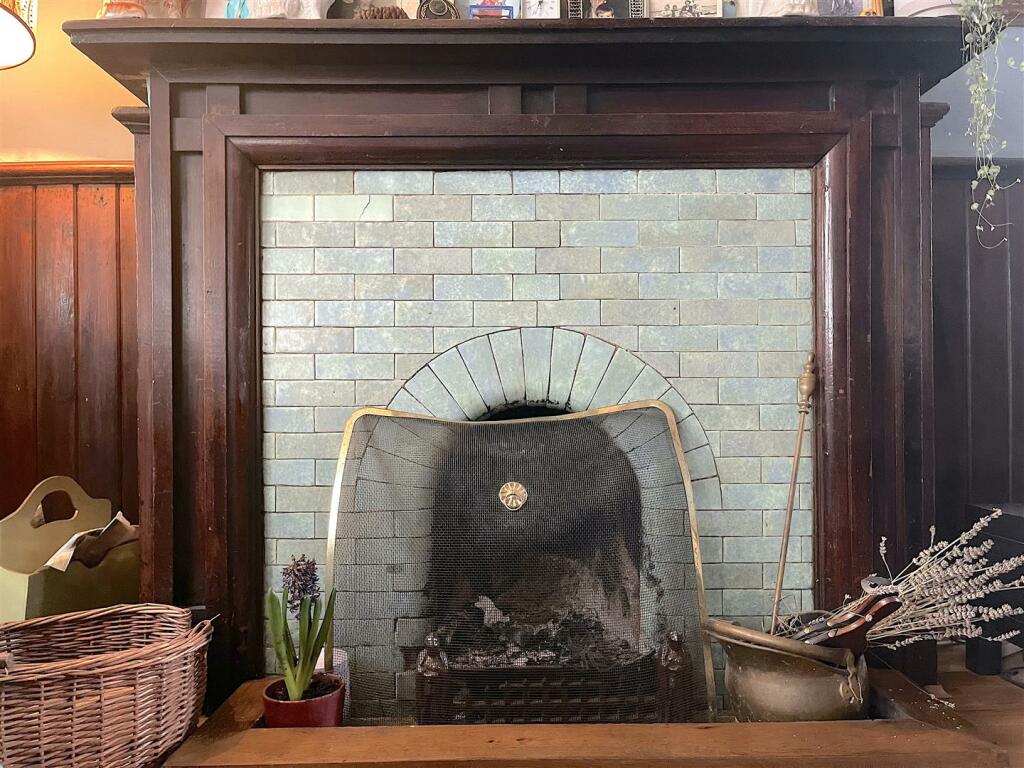 Living Room Fireplace (1).jpeg