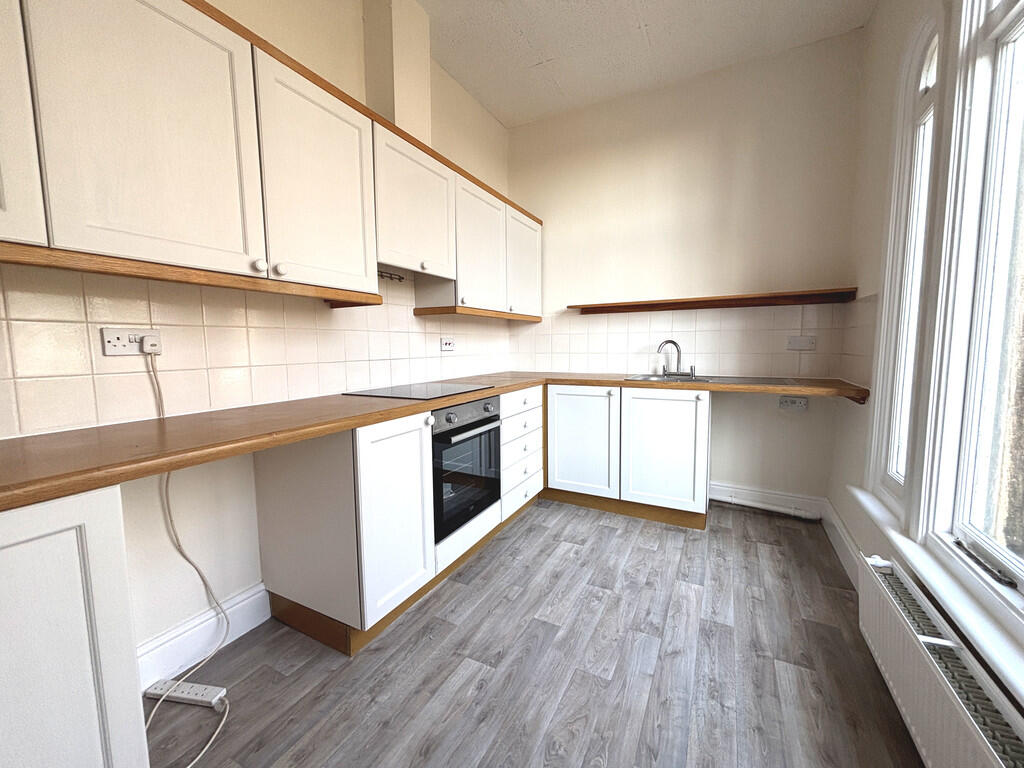 Flat 3 The Firs, 28 Beverley Road