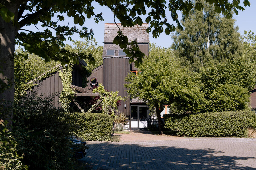 285638 - DSC07858-Edit.jpg