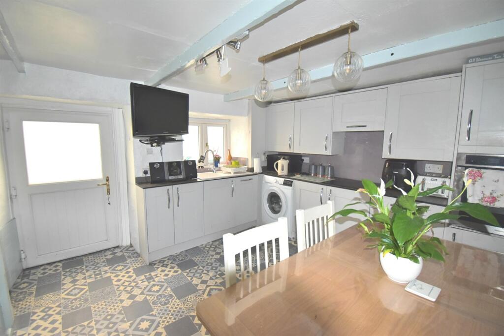 Fitted Dining Kitche