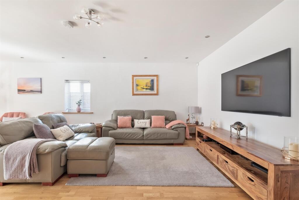 untitled (16 of 49).jpg