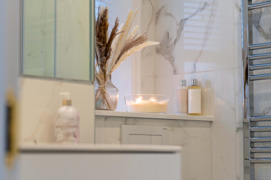 Ensuite Shower Room