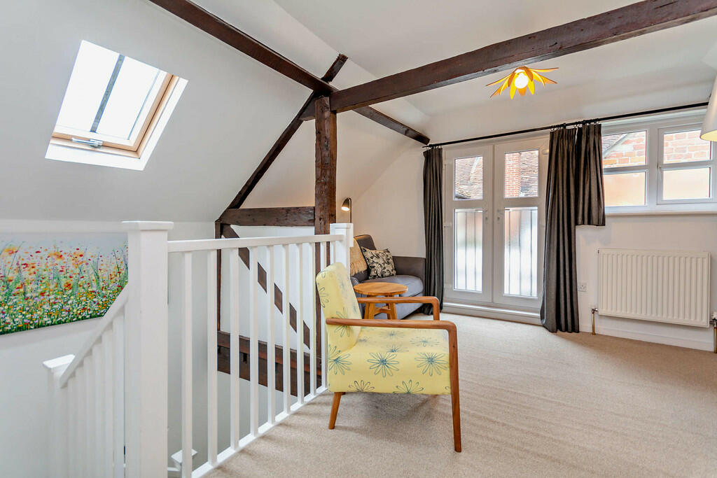 8601537-interior0...