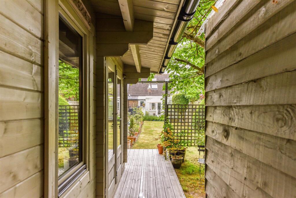 Summerhouse/Workshop