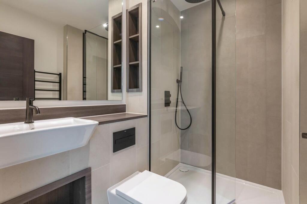 Ensuite bathroom