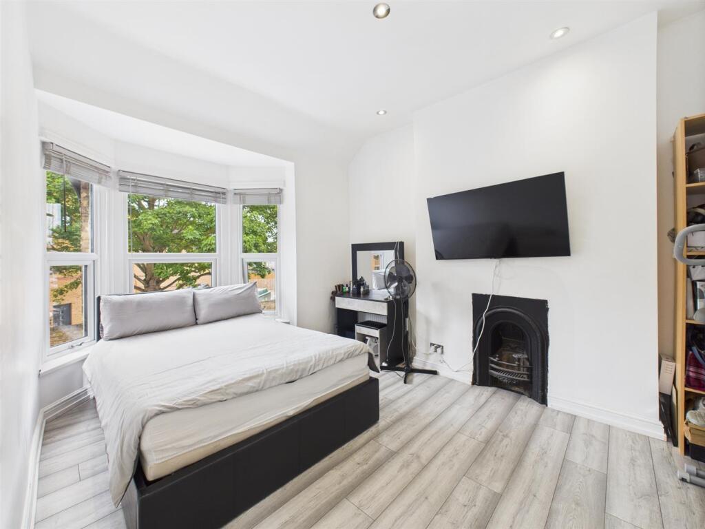 CAM03975G0-PR0126-STILL027 (2).jpg