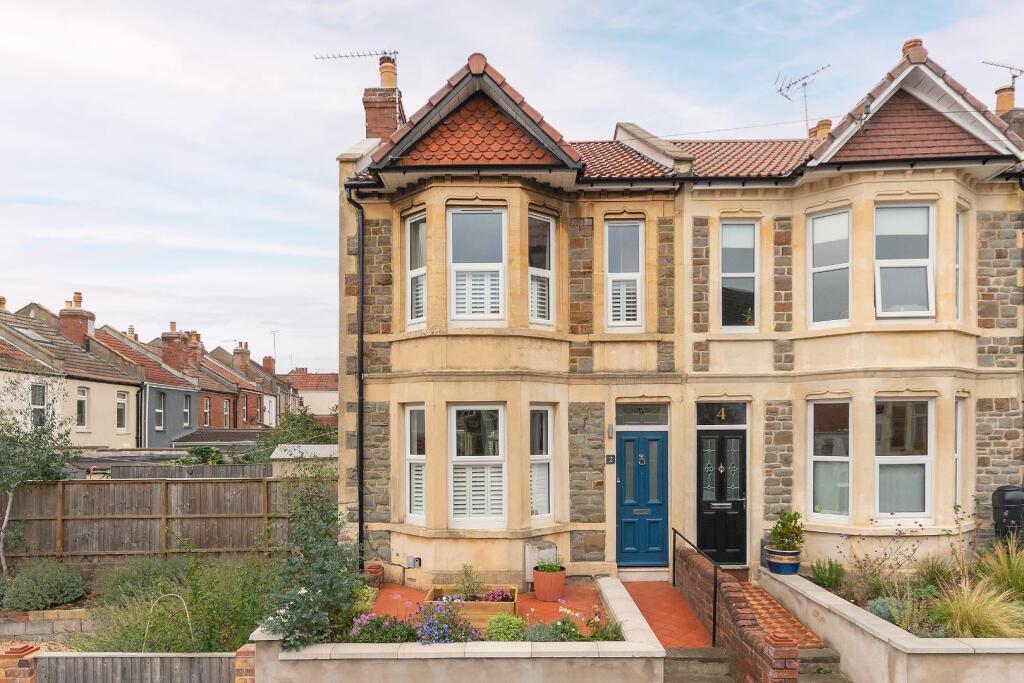 0C2RBN - External G.jpg