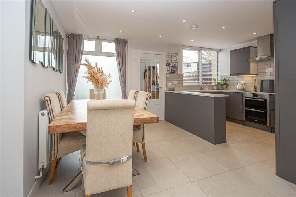 Dining/Kitchen
