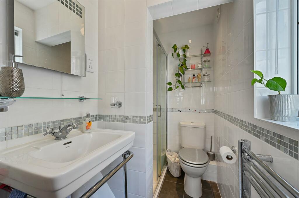 Ensuite.jpg