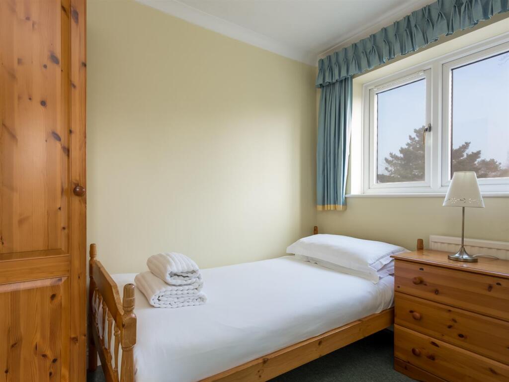 12 Catalina Drive-8_2048_X_1536.jpg