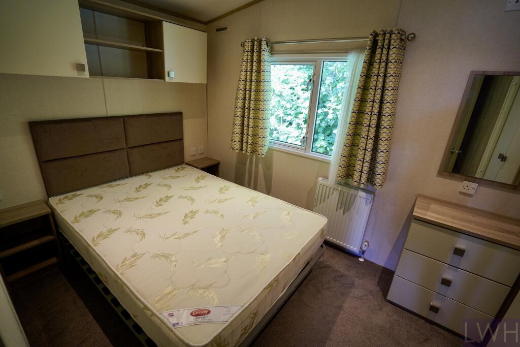 MasterBedroom.JPG