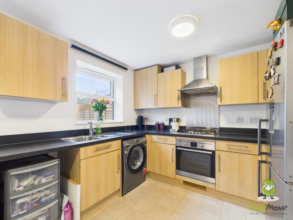 EweMove Estate Agents Basingstoke - Chilworth Way 