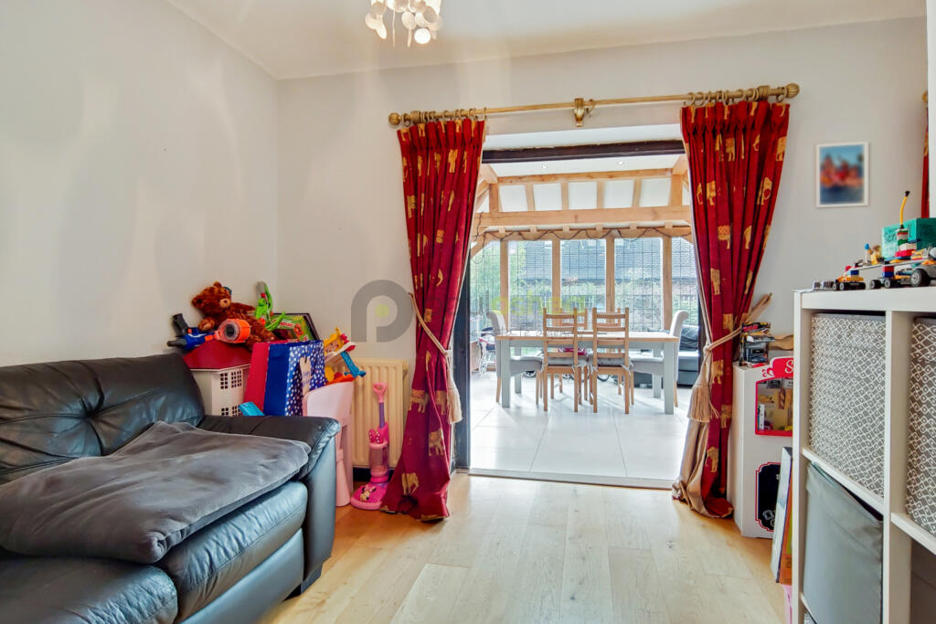 4_Entertainment-Room-1