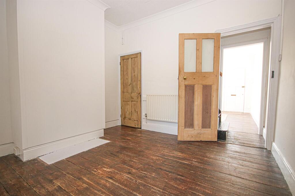 Dining Room2.jpg
